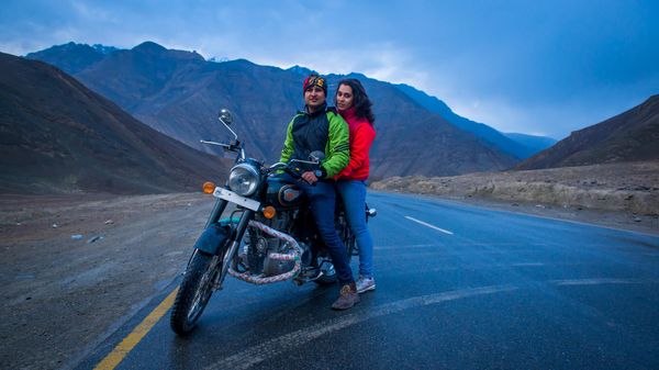 Puneet And Sneha On Ladakh Adventure With Thrillophilia!